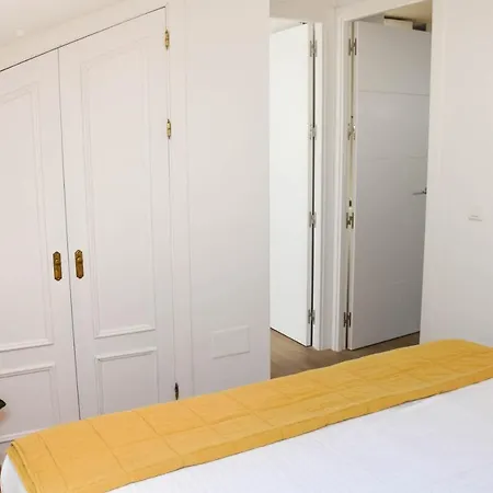 Holidays2malaga Trinidad Renovated 1 Bedroom Penthouse Close To Center Apartamento *
