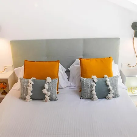 Holidays2malaga Trinidad Renovated 1 Bedroom Penthouse Close To Center * Malaga