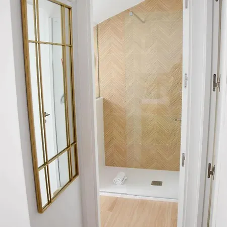 Holidays2malaga Trinidad Renovated 1 Bedroom Penthouse Close To Center Apartment