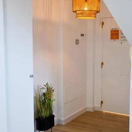 Holidays2malaga Trinidad Renovated 1 Bedroom Penthouse Close To Center Malaga