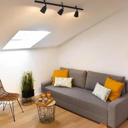 Holidays2malaga Trinidad Renovated 1 Bedroom Penthouse Close To Center Malaga